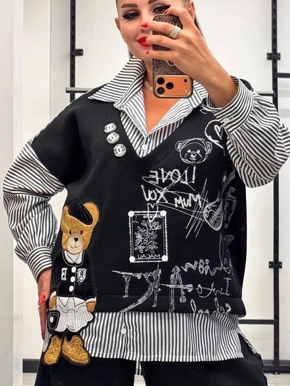 Black & White Striped Sweater new 175